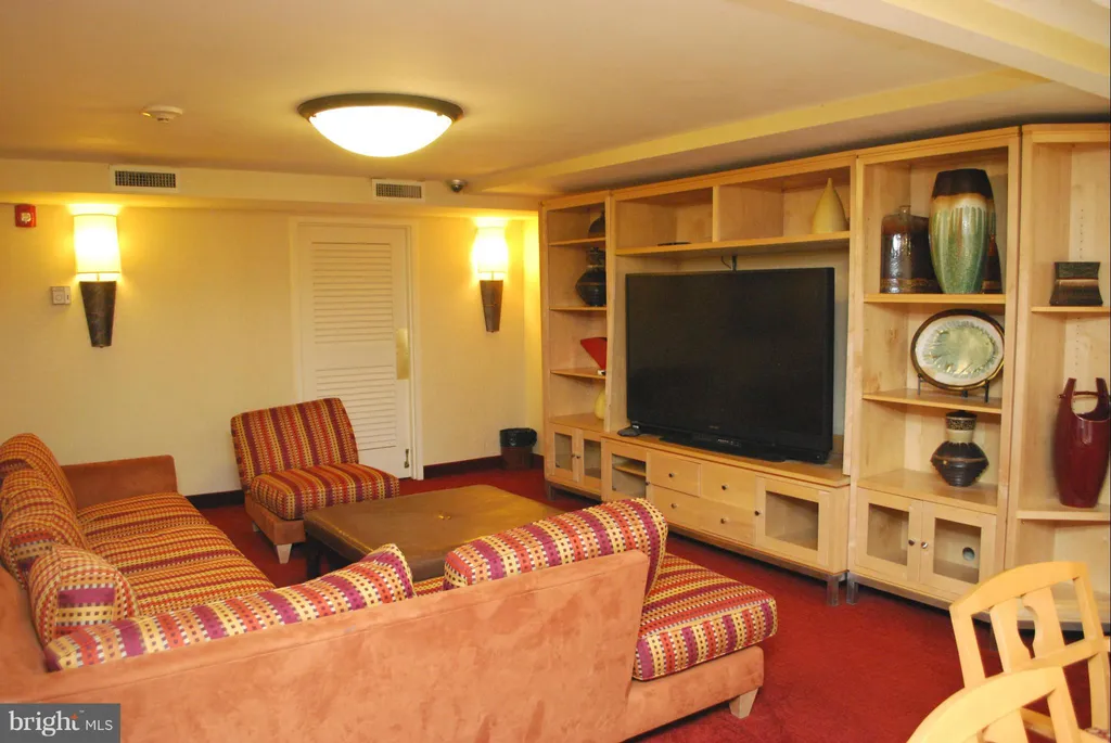 Additional image 15 of 940 25th Street NW Unit 802-S, Washington, DC 20037