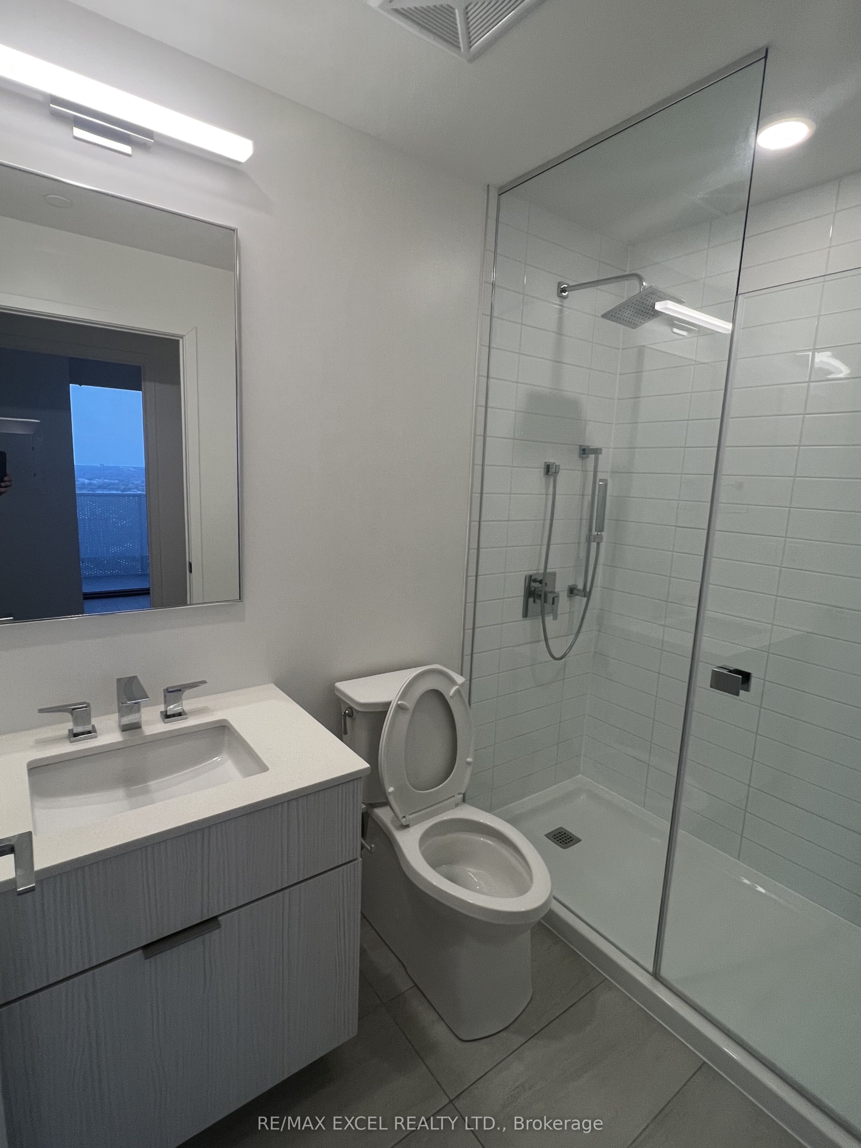 Additional image 3 of 3303-25 Richmond Street, Toronto, ON, M5C 0A6
