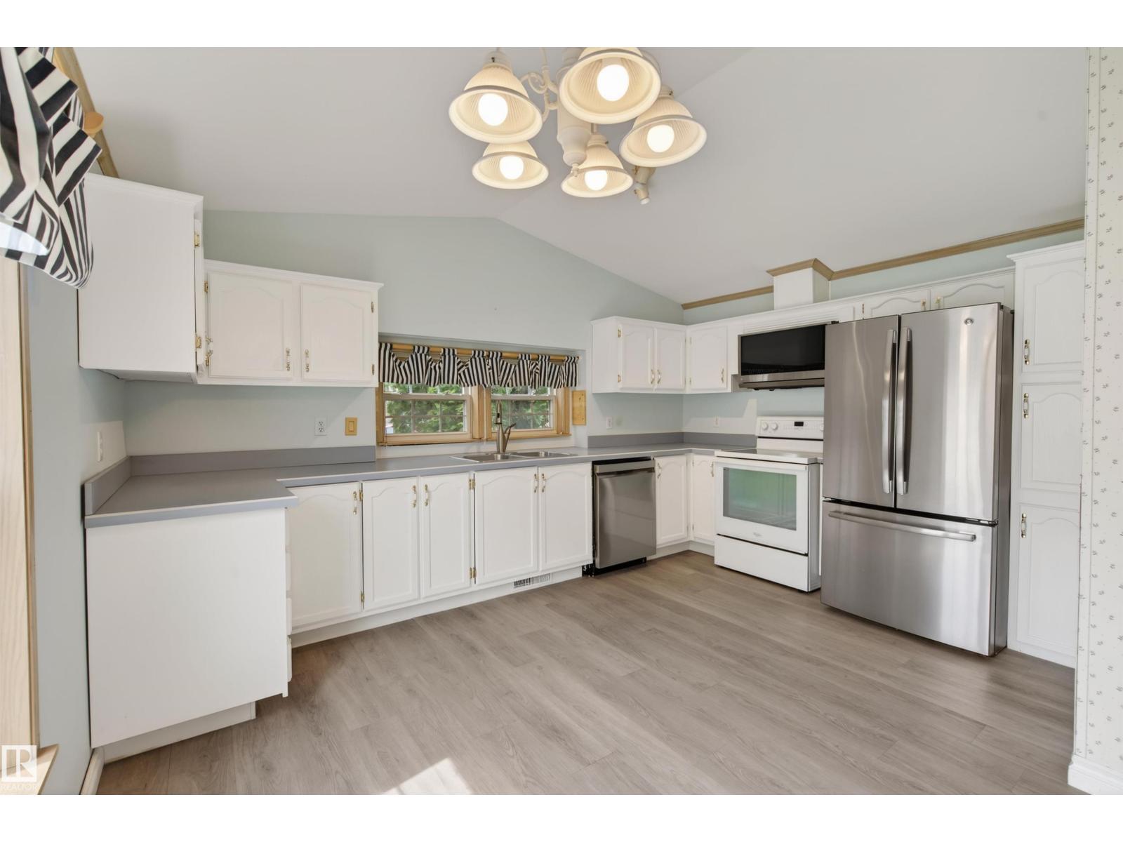 Additional image 4 of 5329 54 Street, Cold Lake, AB, T9M1W2