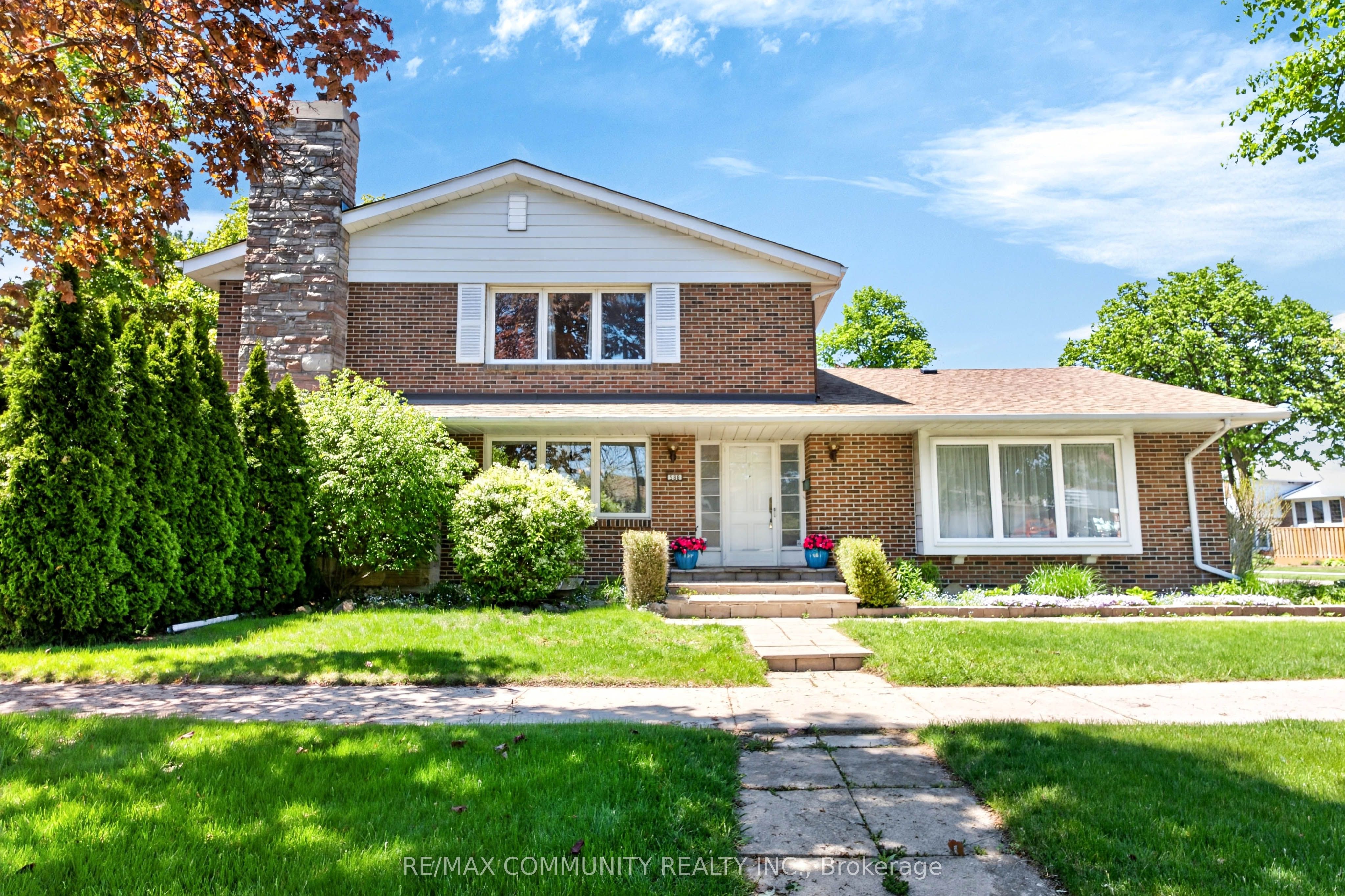 588 Huntingwood Drive, Toronto, ON, M1W 1G8