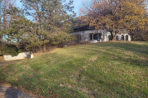 Additional image 3 of 7600 15th Side Road, King, ON, L0G 1T0