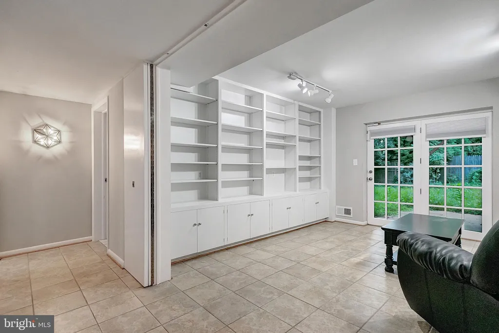 Additional image 37 of 2108 48th Street NW, Washington, DC 20007