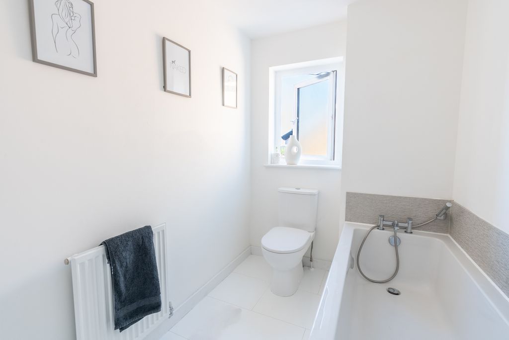 Additional image 28 of 3 bed semi-detached house for saleBaird Drive, Shotts ML7