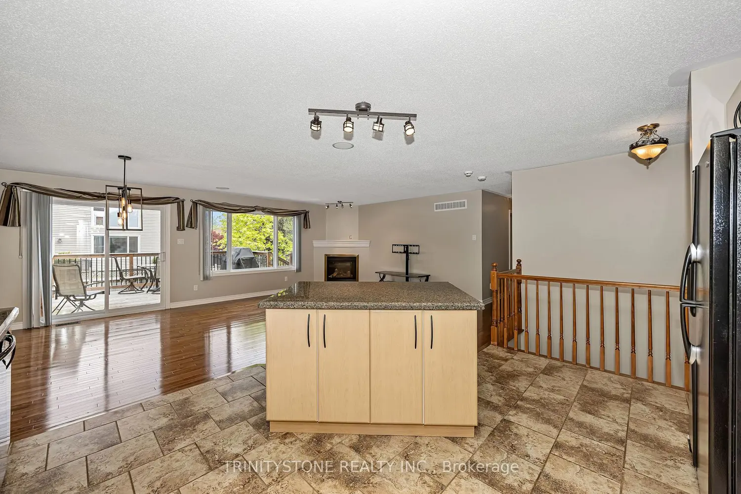 Additional image 4 of 90 Sinclair Avenue