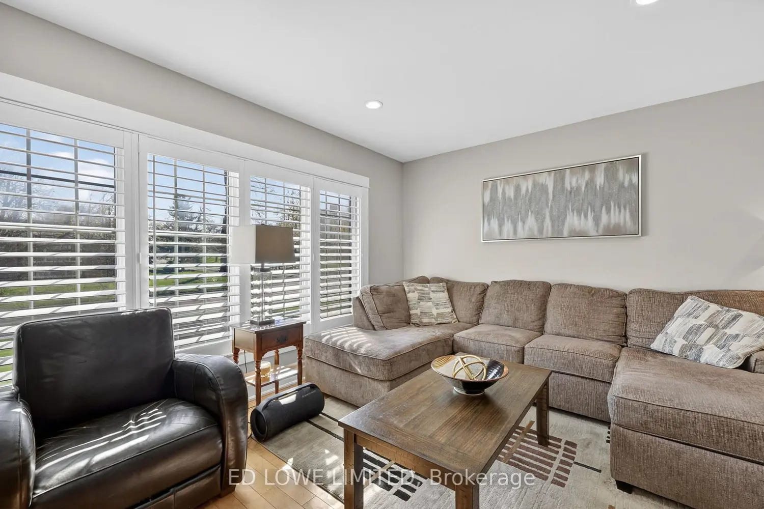 7 Howard Crescent