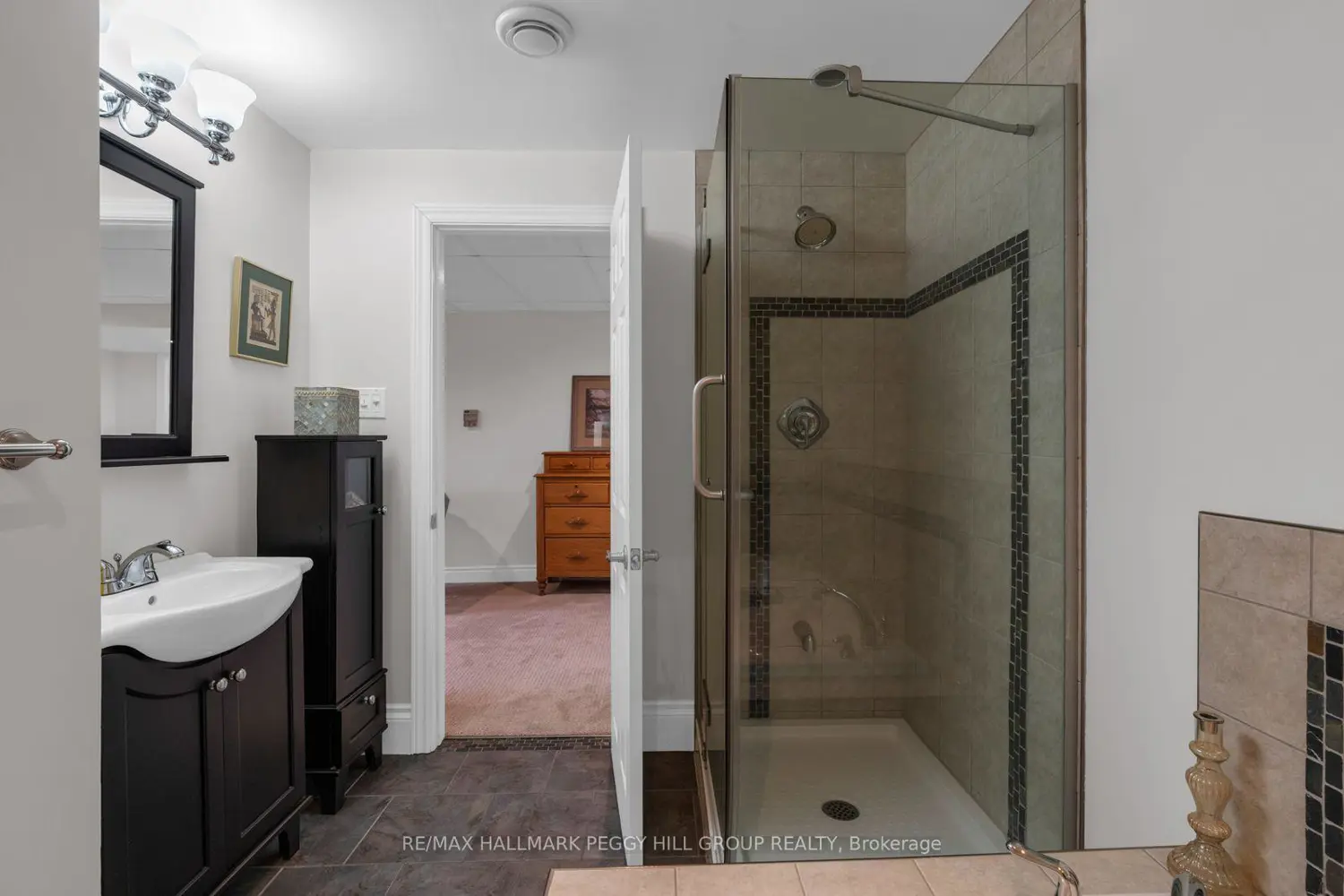 Additional image 12 of 996 Arnold Street