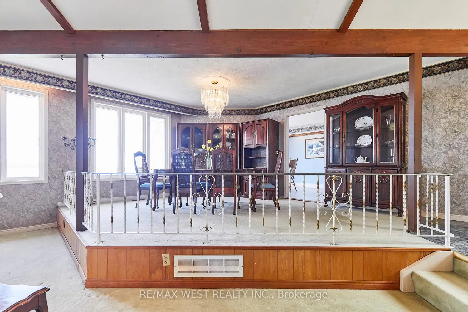 Additional image 15 of 557 Riverside Drive