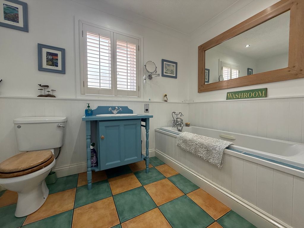 Additional image 15 of 4 bed detached house for saleSwallow Dale, Saundersfoot, Pembrokeshire SA69