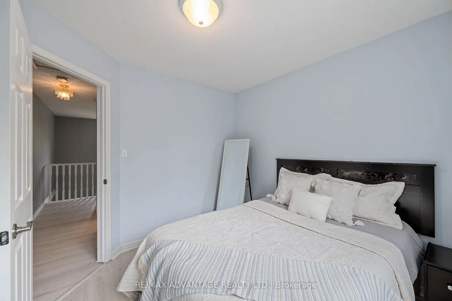 Additional image 13 of 750 Osgoode Drive 25