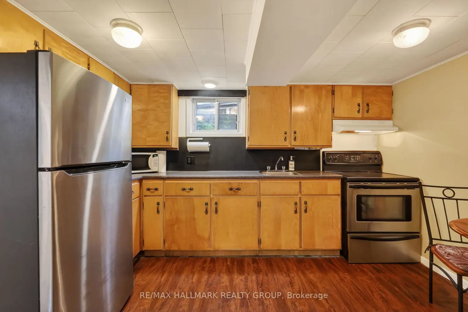 Additional image 13 of 1317 Avenue Q