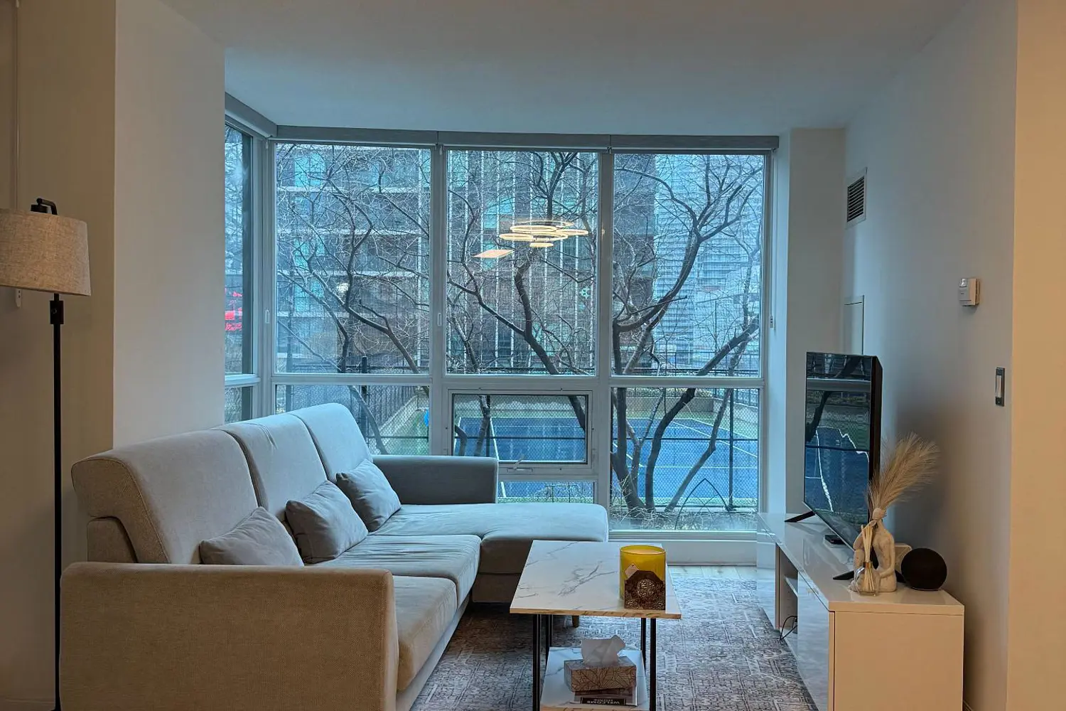 16 Yonge Street 601 photo 2