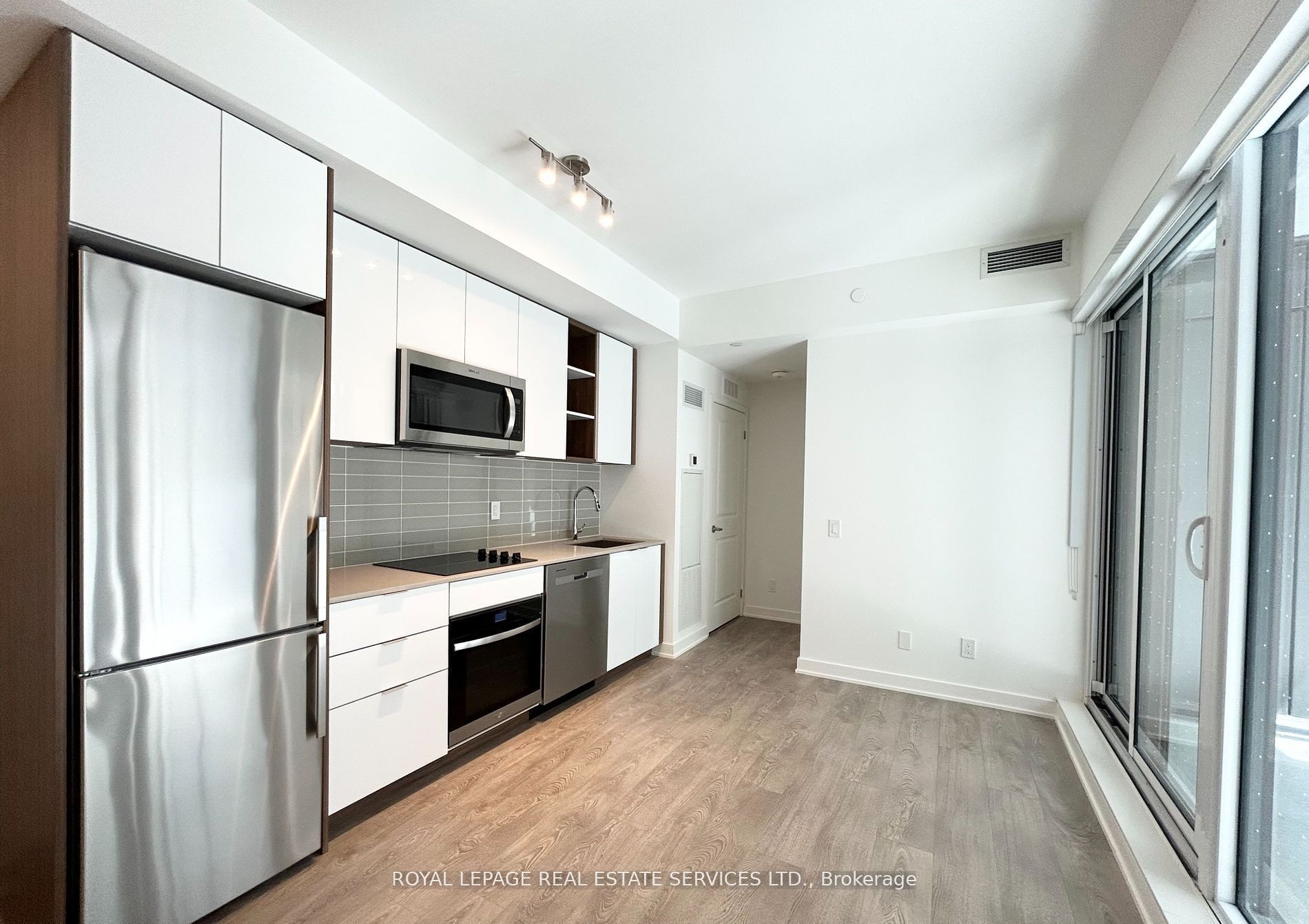 425-543 Richmond Street W, Toronto, ON, M5V 0W9