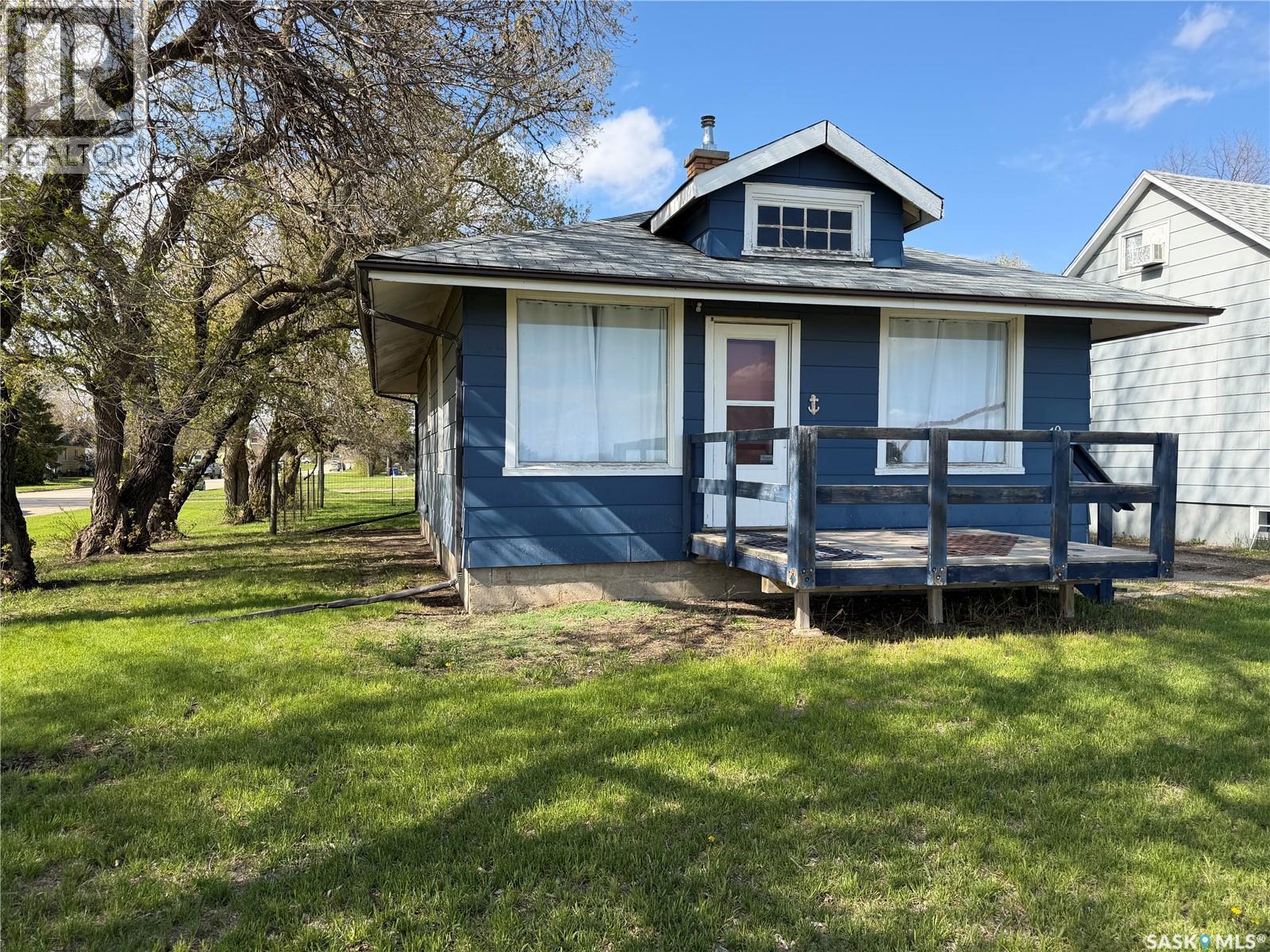 10 Railway AVENUE