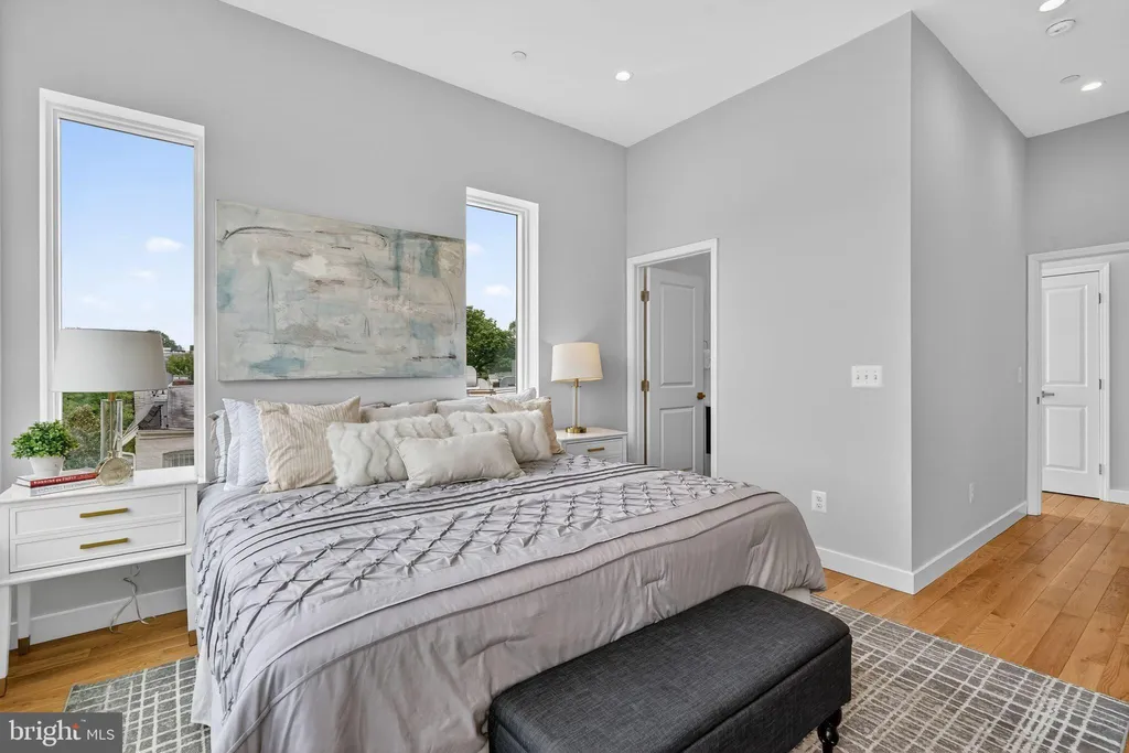 Additional image 9 of 1516 North Carolina Avenue NE, Washington, DC 20002