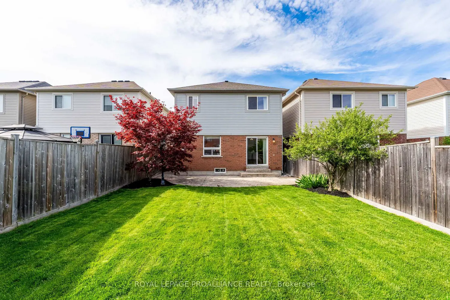 23 Courvier Crescent photo 4