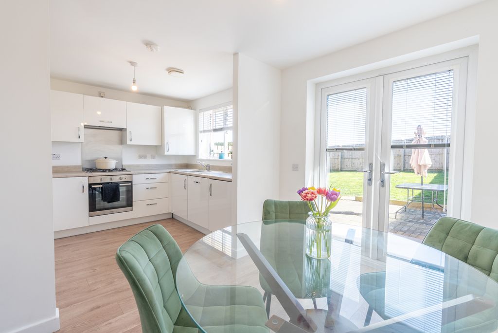 Additional image 11 of 3 bed semi-detached house for saleBaird Drive, Shotts ML7