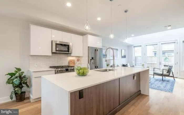Additional image 38 of 628 I Street NE Unit 3, Washington, DC 20002