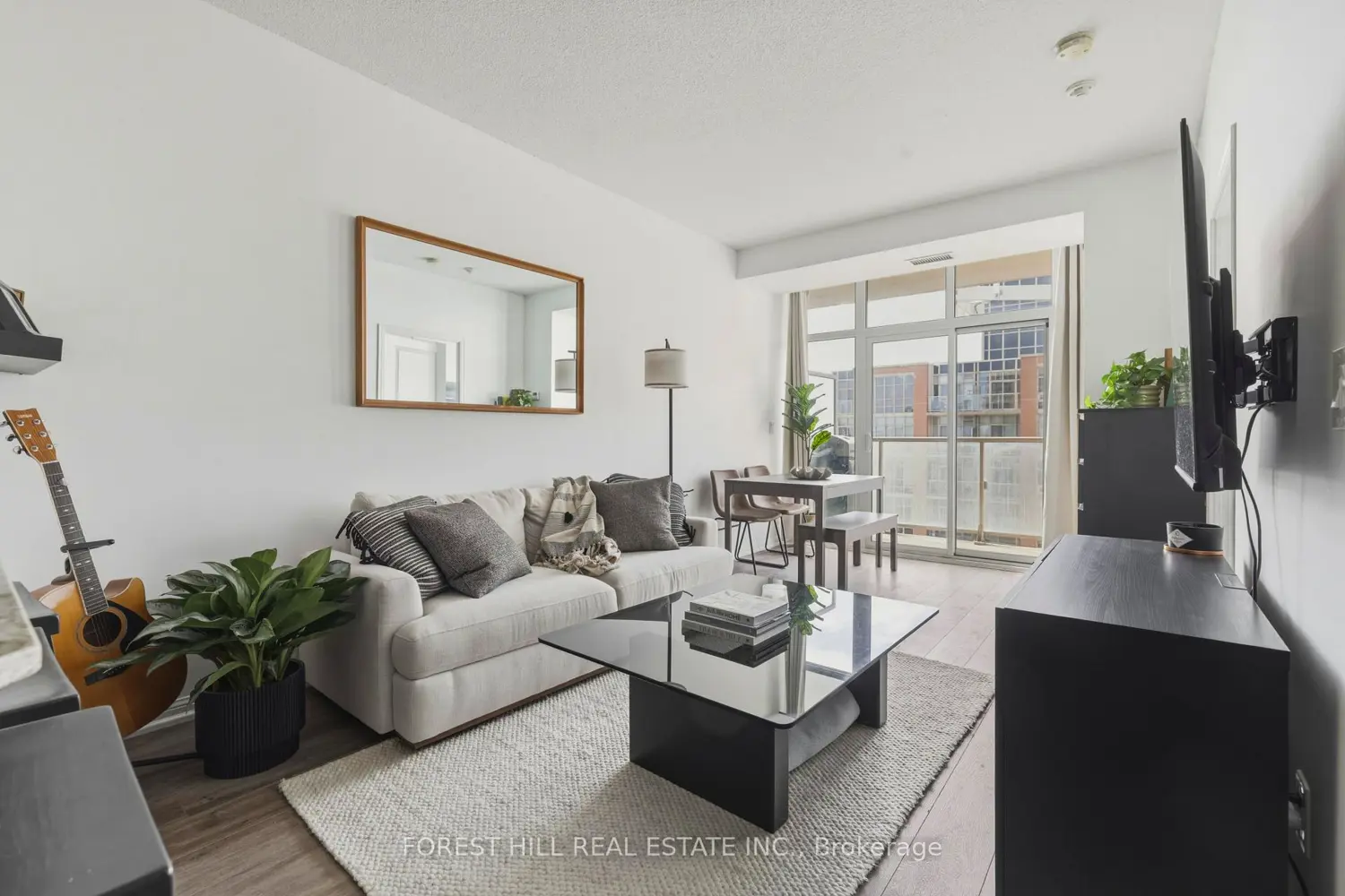 75 East Liberty Street 2207