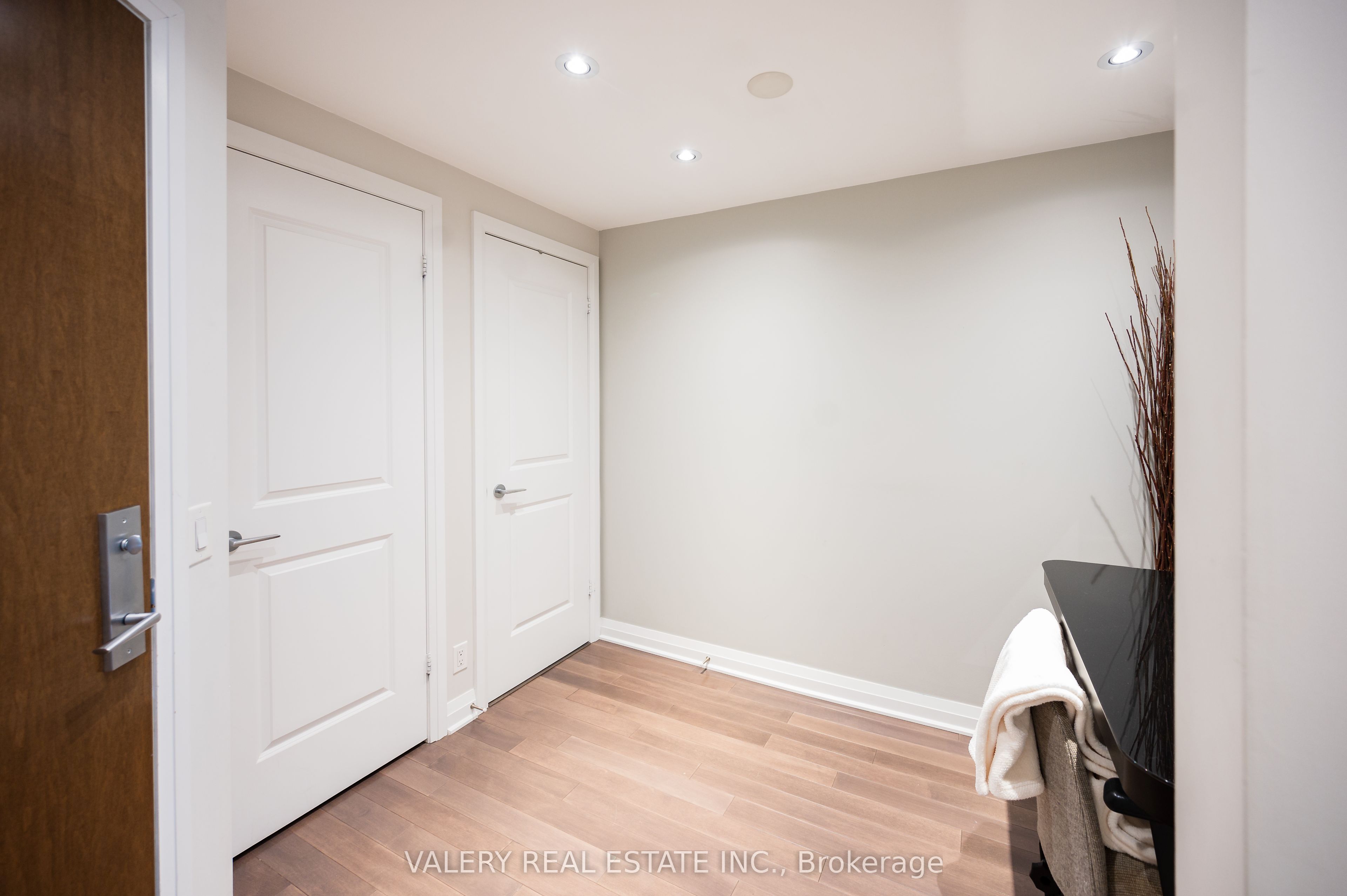 Additional image 5 of 201-1055 Southdown Road, Mississauga, ON, L5J 0A3