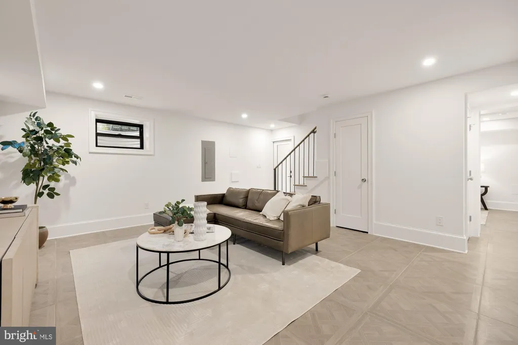 Additional image 54 of 7928 16th Street NW, Washington, DC 20012
