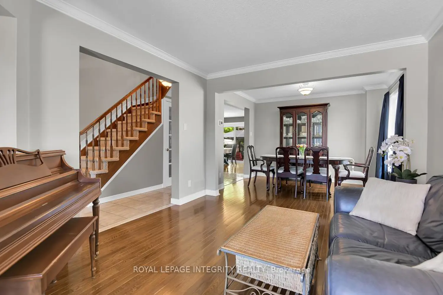 97 Grenadier Way photo 3
