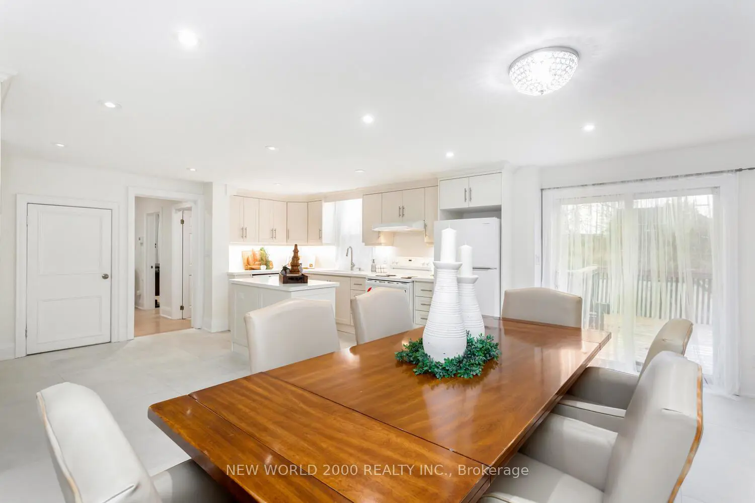 Additional image 10 of 8071 Kipling Avenue