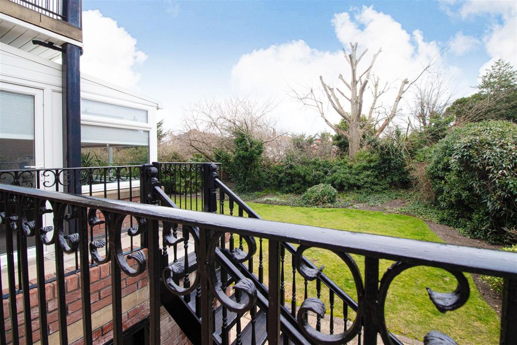Additional image 21 of 3 bed flat for saleCambridge Road, Southport, Merseyside PR9
