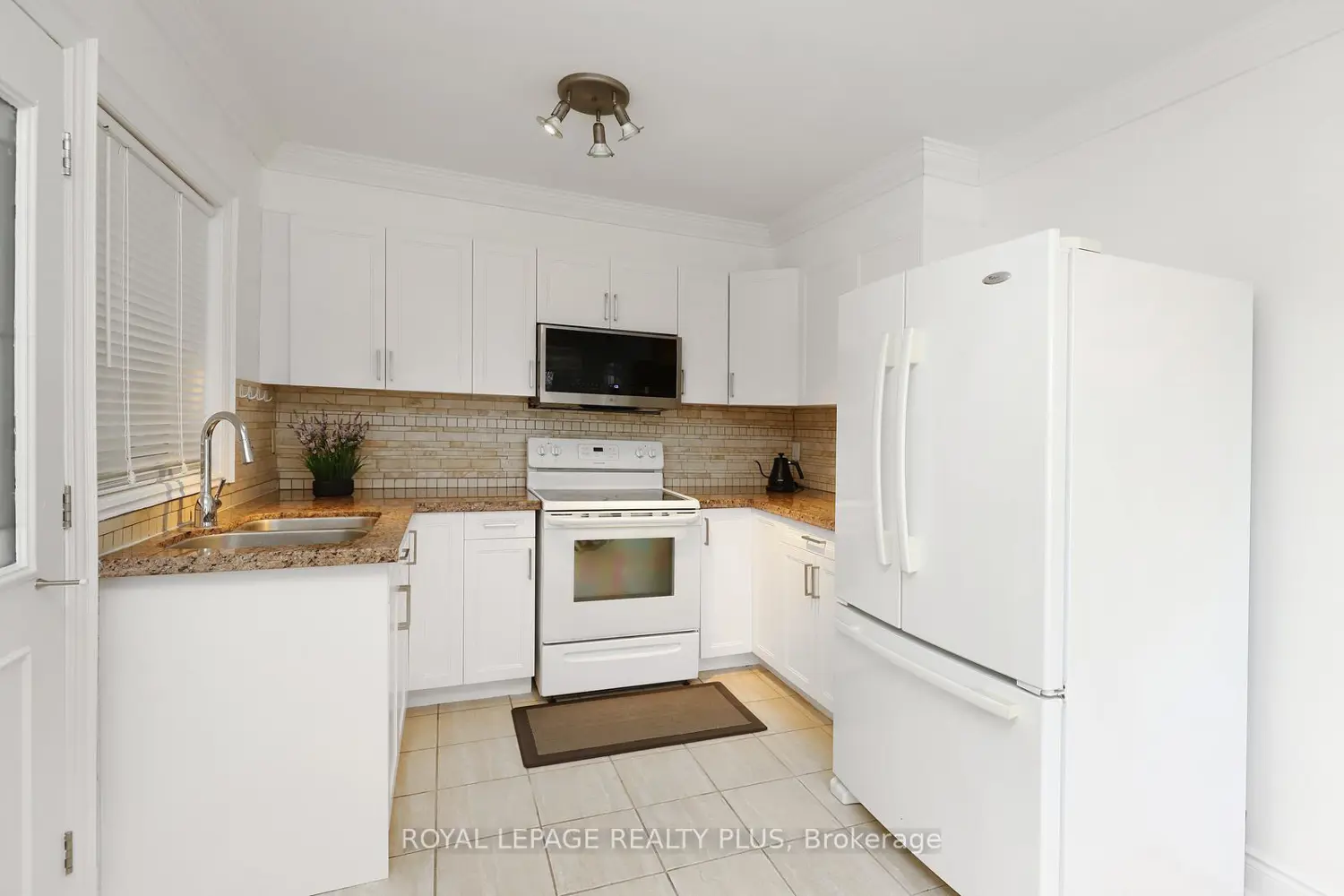 Additional image 7 of 2694 Truscott Drive