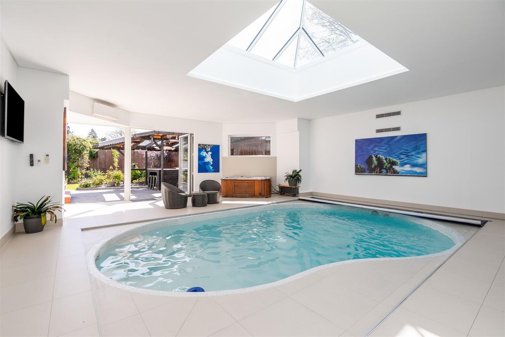 Additional image 3 of 4 bed detached house for saleAlderbrook Road, Solihull B91