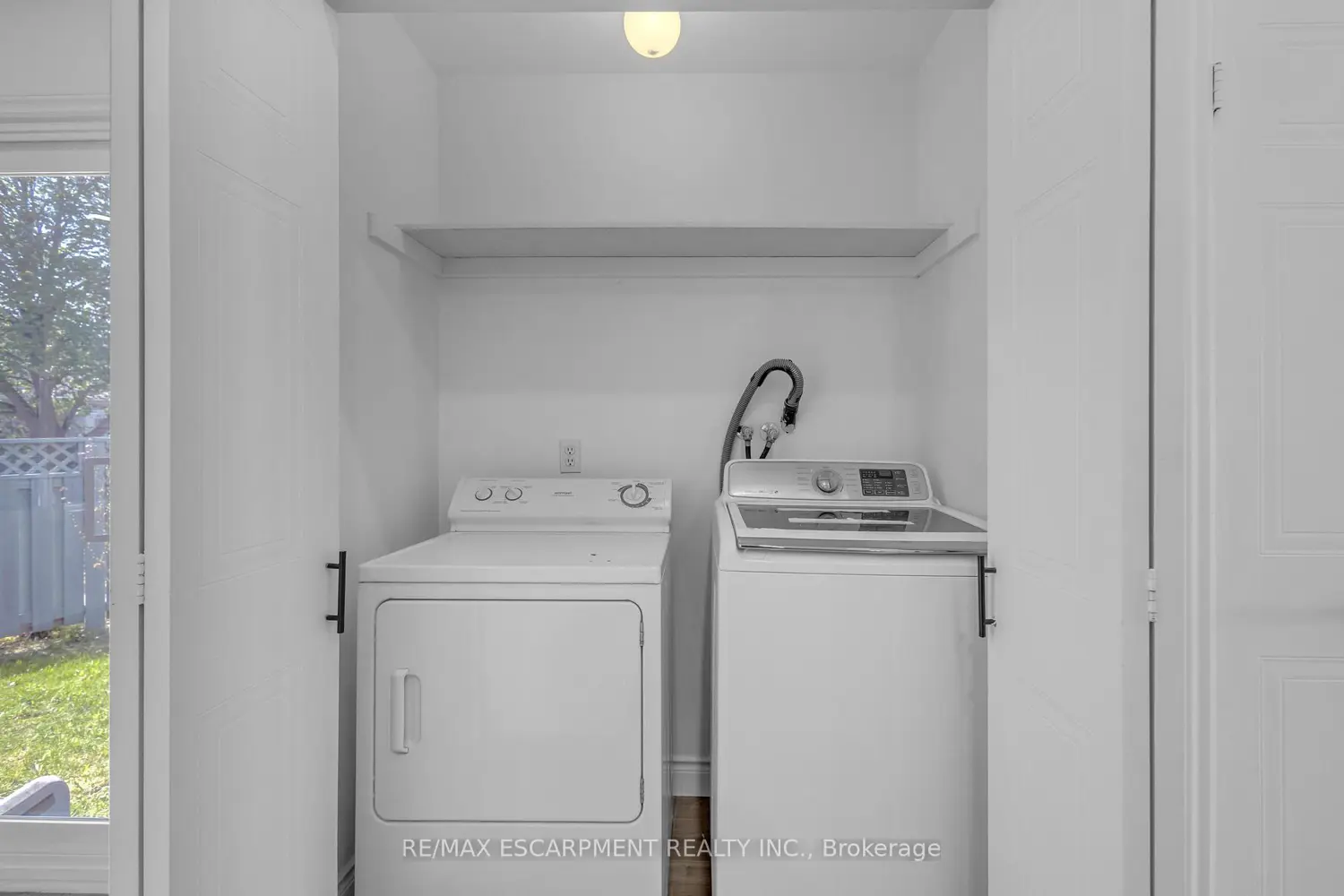 Additional image 7 of 375 Silverbirch Boulevard