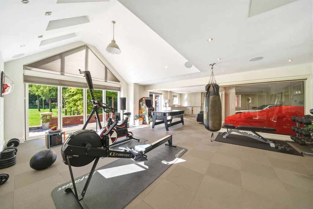 Additional image 37 of 5 bed detached house for saleWeaverlake Drive Yoxall Burton-On-Trent, Staffordshire DE13