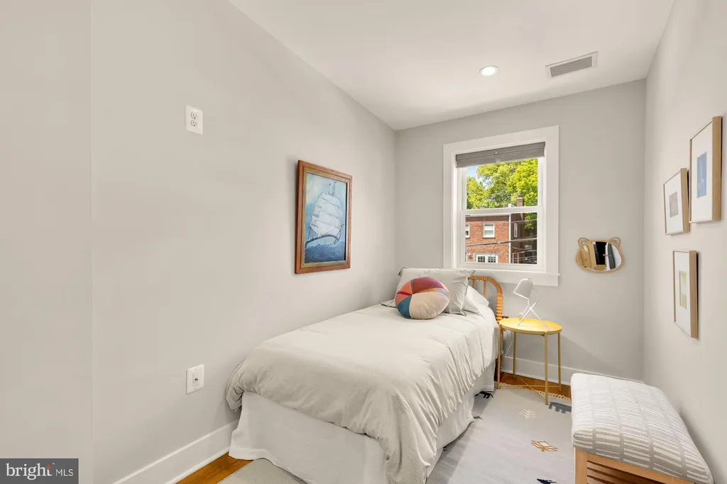 Additional image 20 of 518 23rd Place NE, Washington, DC 20002