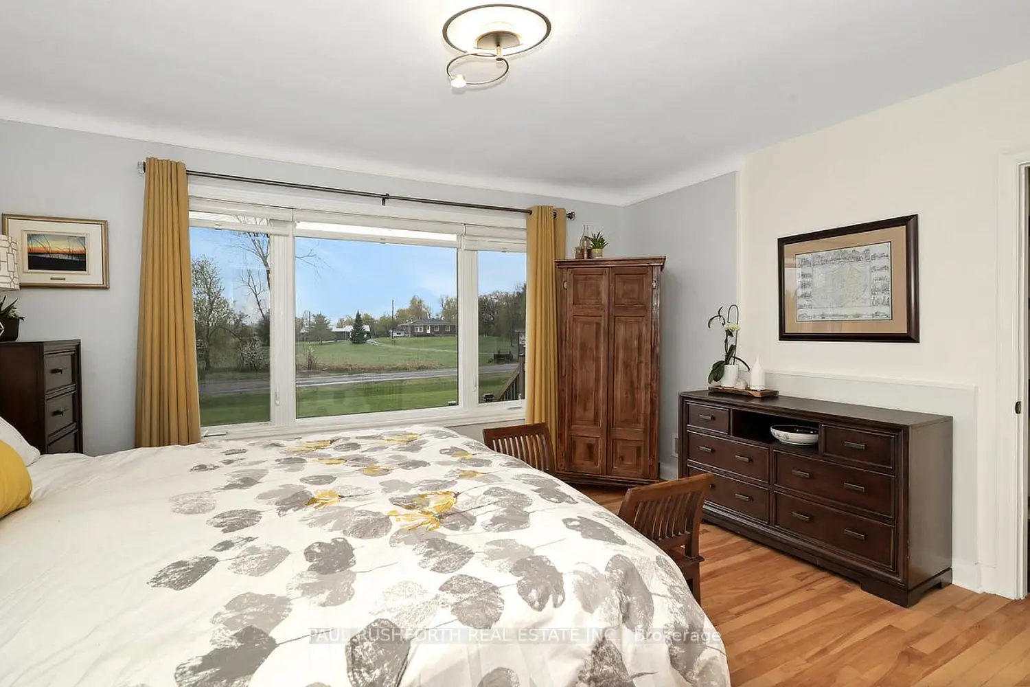 4153 Birchgrove Road photo 4