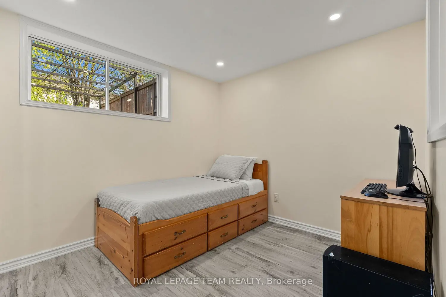 Additional image 15 of 40 Milner Downs Crescent