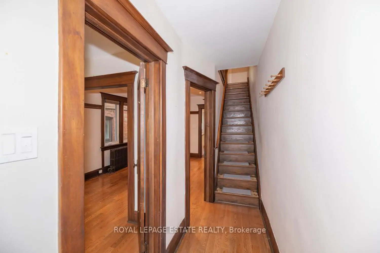 58 Chatham Avenue photo 2