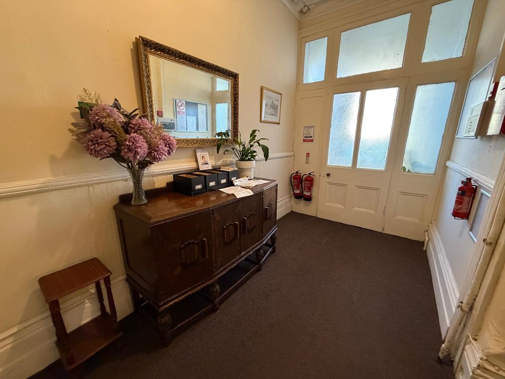 Additional image 9 of 17 bed flat for salePark Road, Waterloo, Liverpool L22