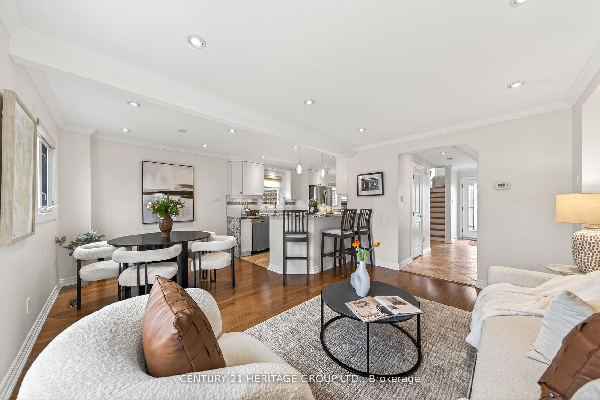64 Coventry Court, Richmond Hill, ON, L4C 8B7