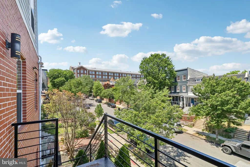 Additional image 6 of 233 S Street NE Unit 5, Washington, DC 20002