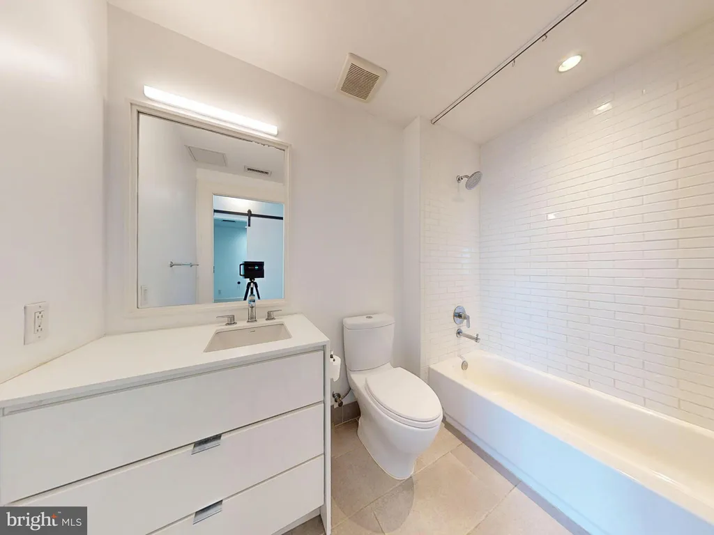 Additional image 13 of 1011 M Street NW Unit 804, Washington, DC 20001