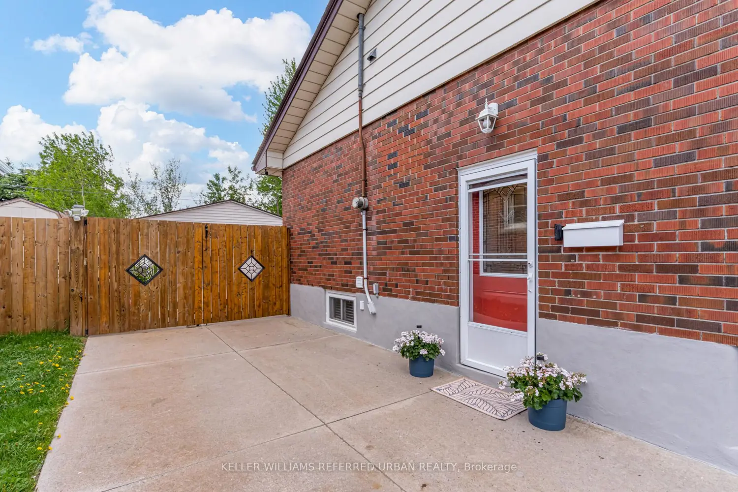 Additional image 7 of 98 Duncombe Drive