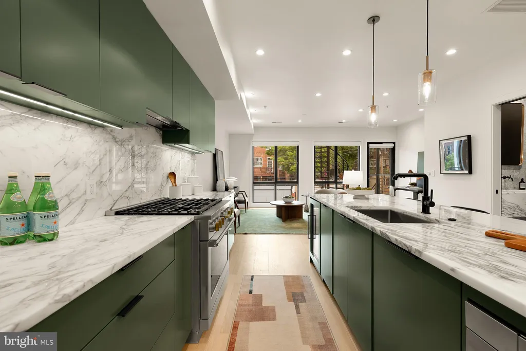 Additional image 14 of 2534 11th Street NW Unit 2, Washington, DC 20001