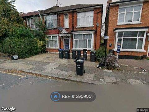 Sidney Avenue, London N13
