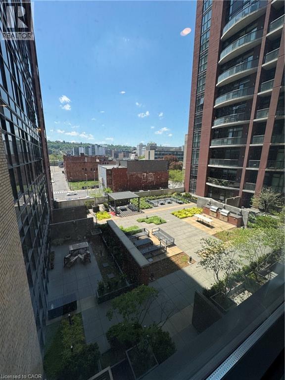 118 E KING Street E Unit# 615