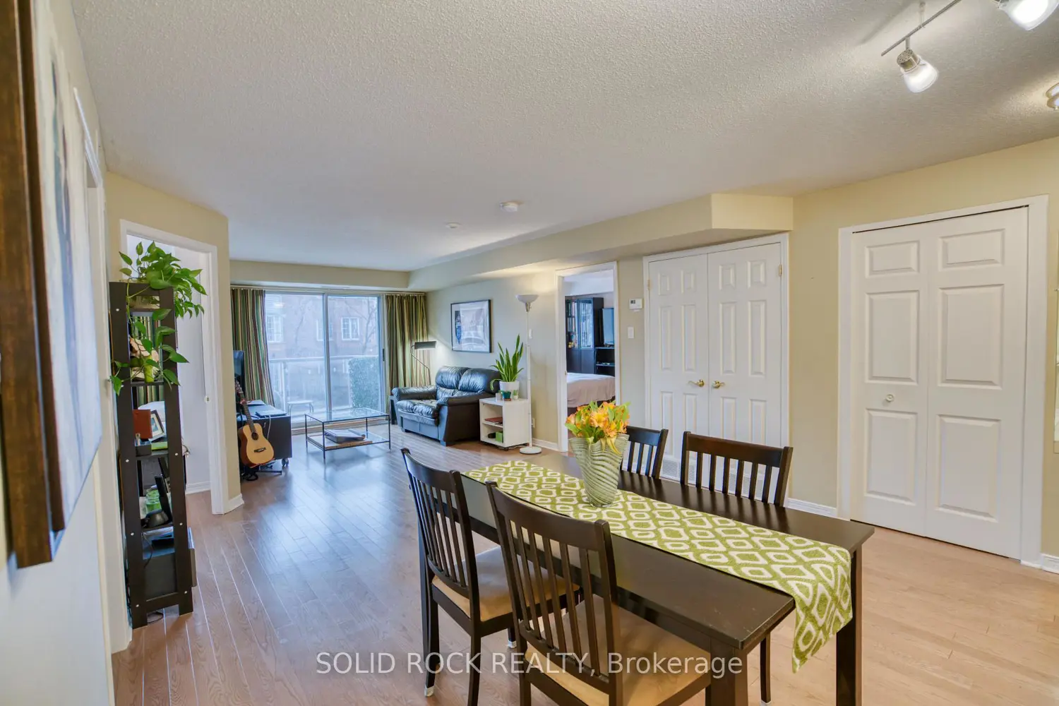 Additional image 4 of 429 Somerset Street 209