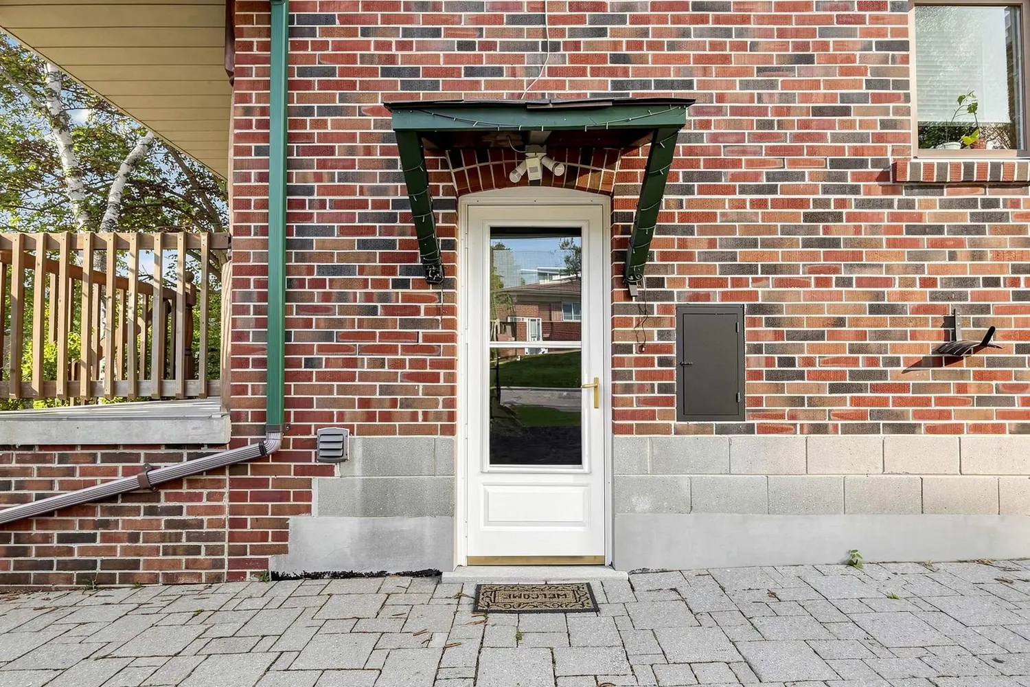 200 Burndale Avenue photo 3