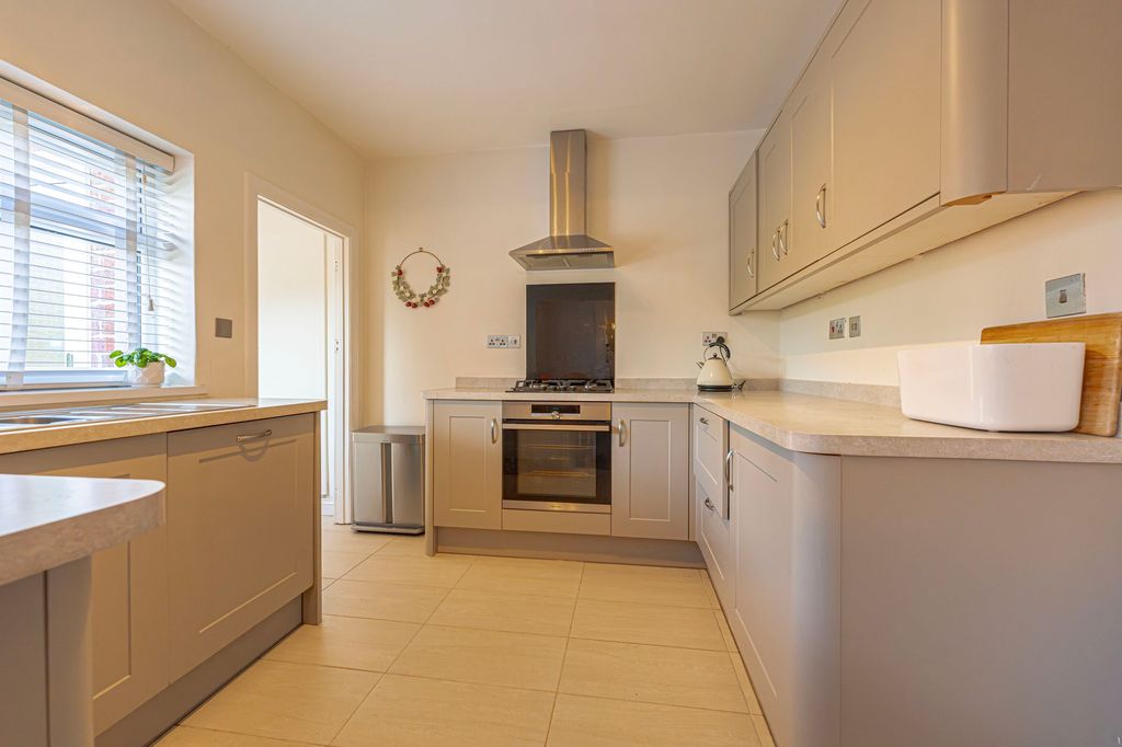 Additional image 2 of 4 bed terraced house for saleBeechwood Road, Newport NP19