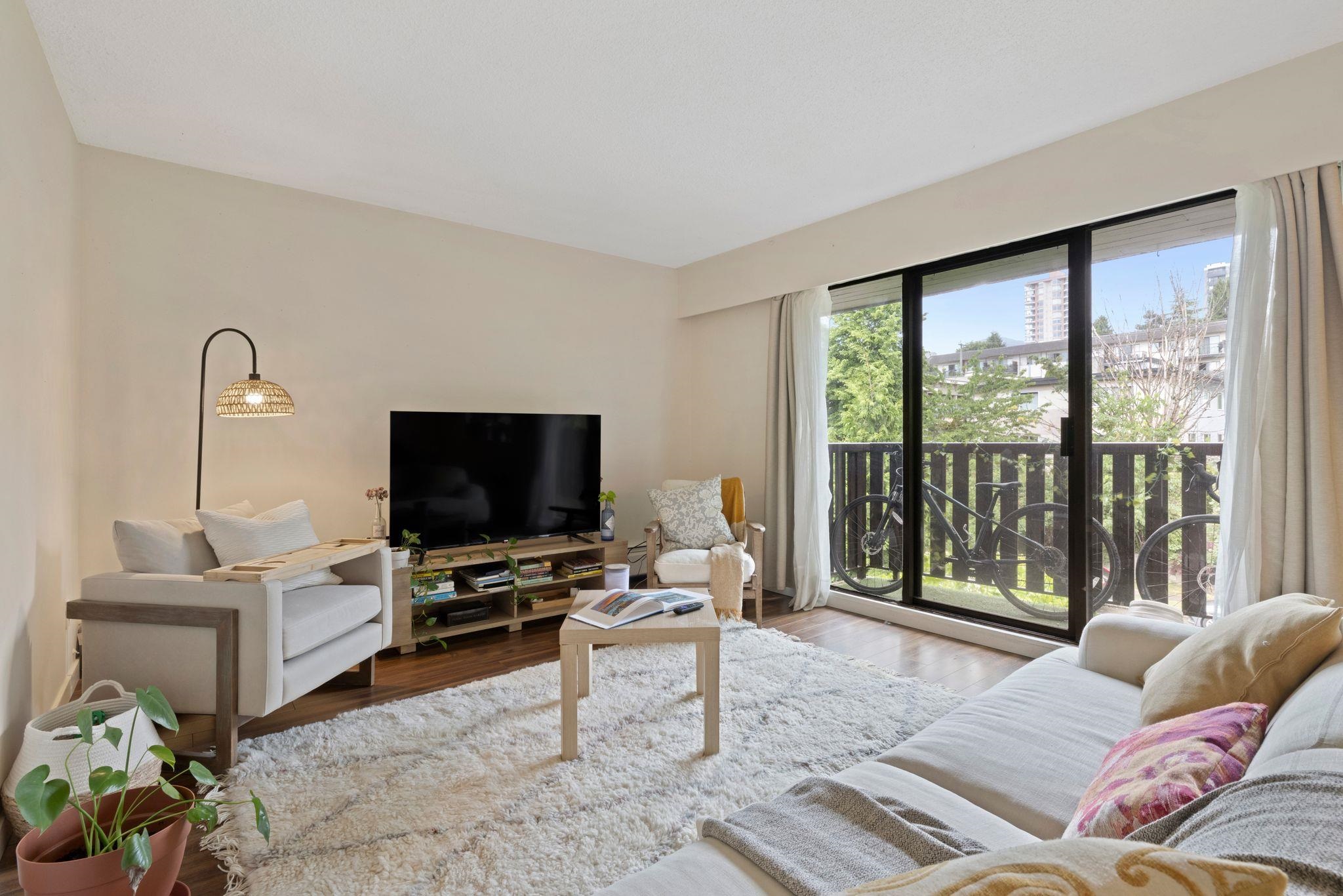 305-175 4th Street E, North Vancouver, BC, V7L 1H8
