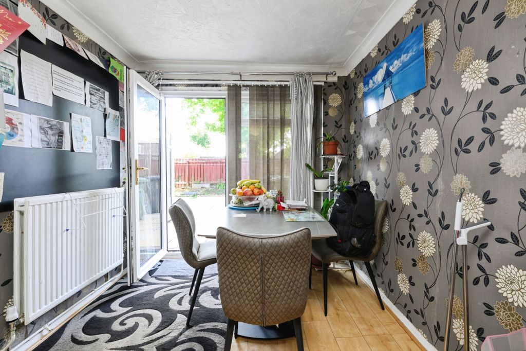 Additional image 3 of 3 bed terraced house for saleBrookfurlong, Peterborough PE3