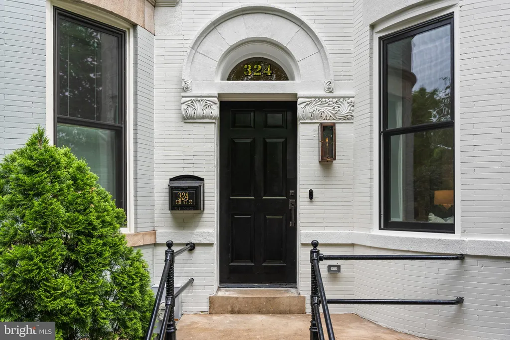 324 5th Street SE, Washington, DC 20003 photo 3