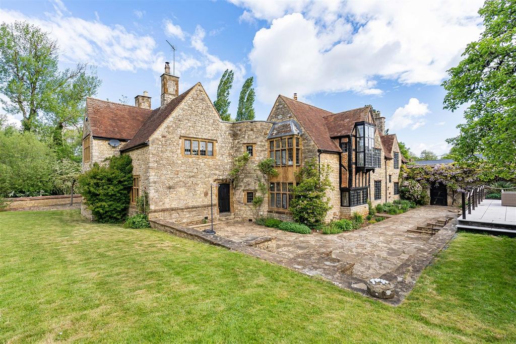 Additional image 63 of 7 bed property for sale34 Bell Lane, Syresham, Brackley NN13